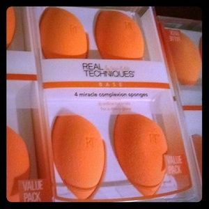Real Techniques makeup sponges